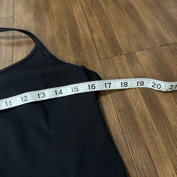 NWT Aritzia TnAction TnaSLICK Court Dress - Black Size Large TNA preppy - Picture 8 of 8